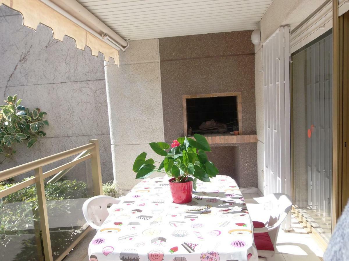 100M2 Big Apartment Private Garden And Pool/ 100M2 Gran Apartamento Jardin Privado Y Piscina / Acogedor Apartamento En Zona Tranquila Y Agradable Cambrils Eksteriør bilde